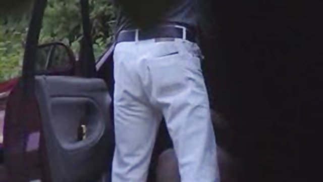 Cumshot šef na nogama jebe je u zadruga seks video uredu