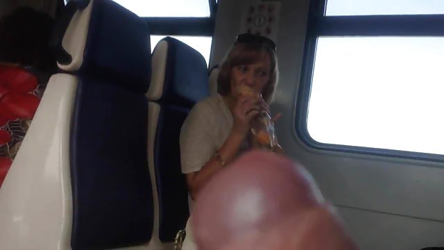 Plaža za nudiste vip seks video puna je golotinje