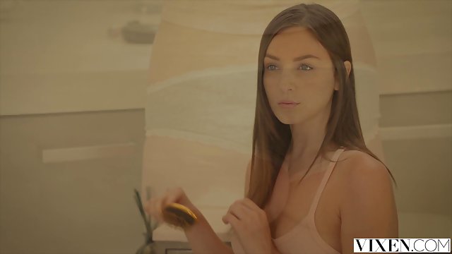 Vitka mlada djevojka jebana na web kameru tube tube seks