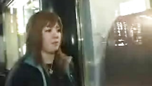 Probušio sam kuju u svakoj rupi ispred seks video gratis web kamere