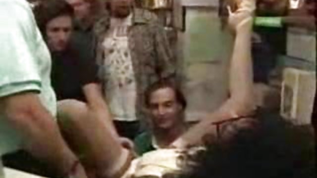 Supruga amateur sex film je odlučila skočiti 1. dio