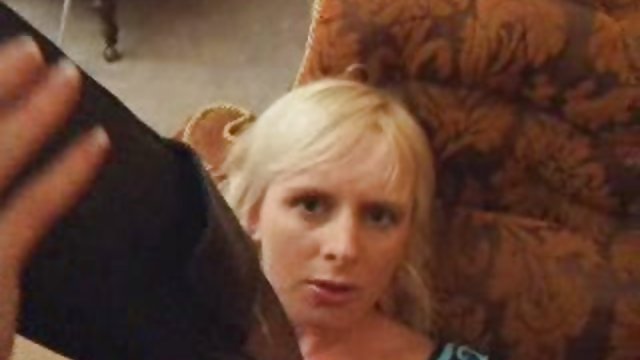 Prstima na kuhinjskoj sofi xxx gratis sex