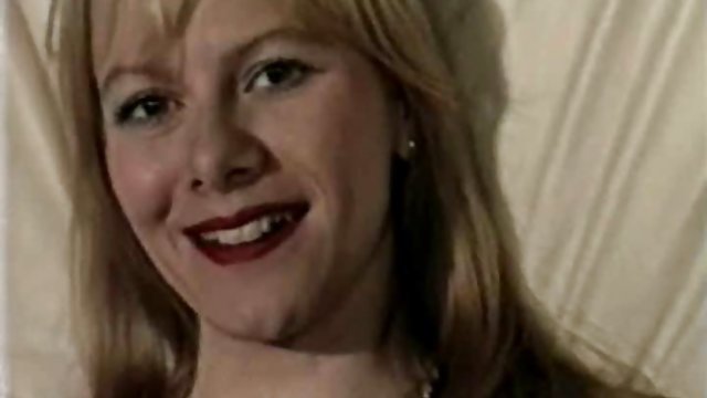 Supruga je uzela daljinski mama son seks upravljač i tražila jebote