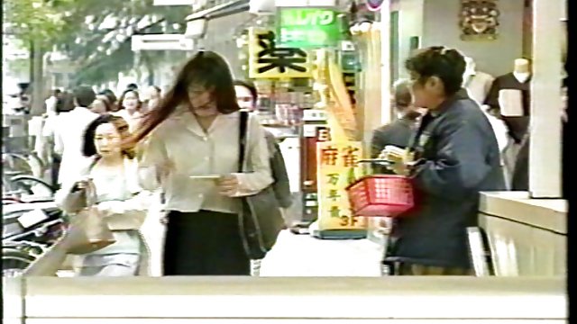 Zgužvane japanske animal porno sek sise i skliznule su