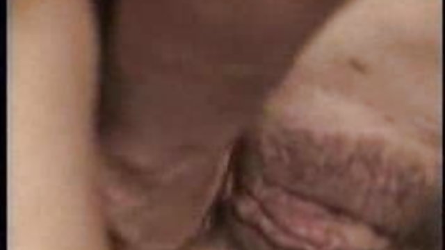 Mršava djevojka se jebe u kadi seks 18 xxx