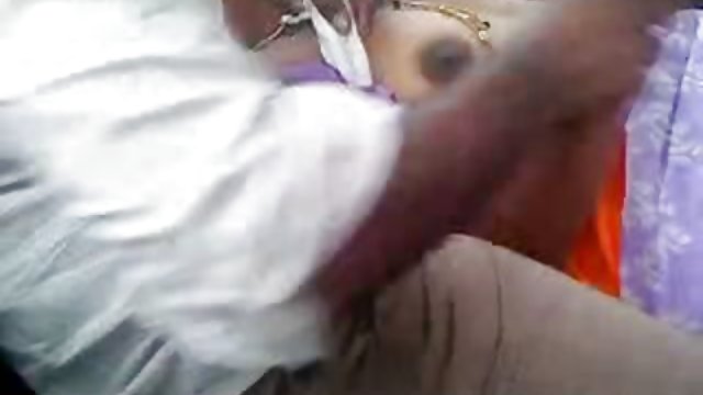 Policajac je napravio prsata Richelle Ryan video seks nikita willy seksati se s njim