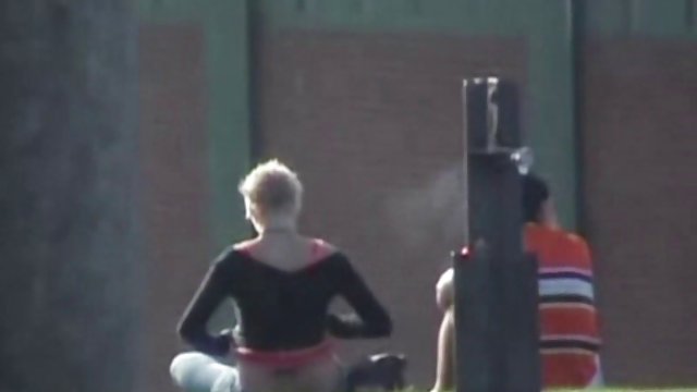 Valyuhu je donio zadruga seks video u šumu, dao u usta i jebao